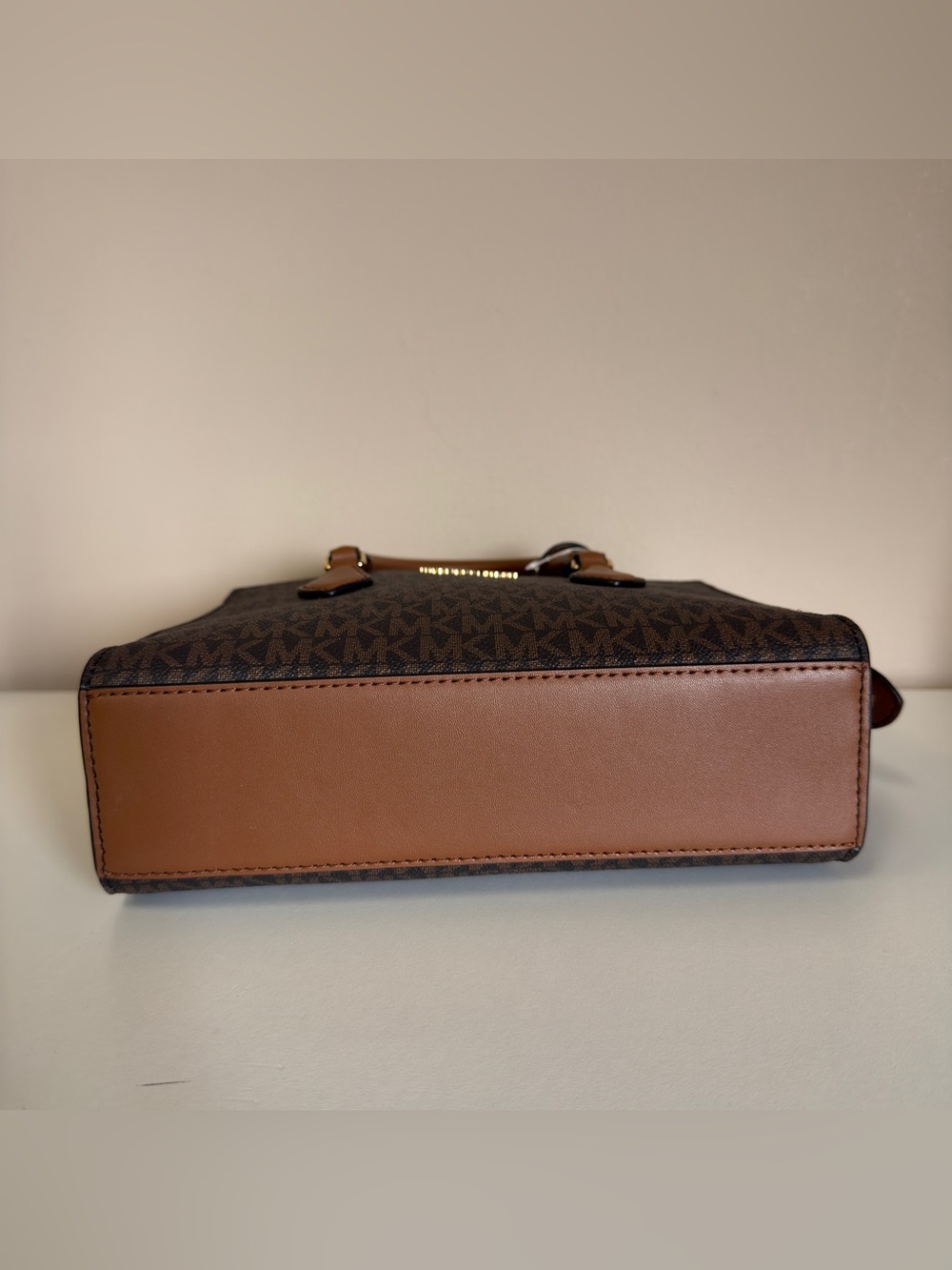 Michael Kors SHEILA SM CZ SATCHEL - Picture 4 of 9